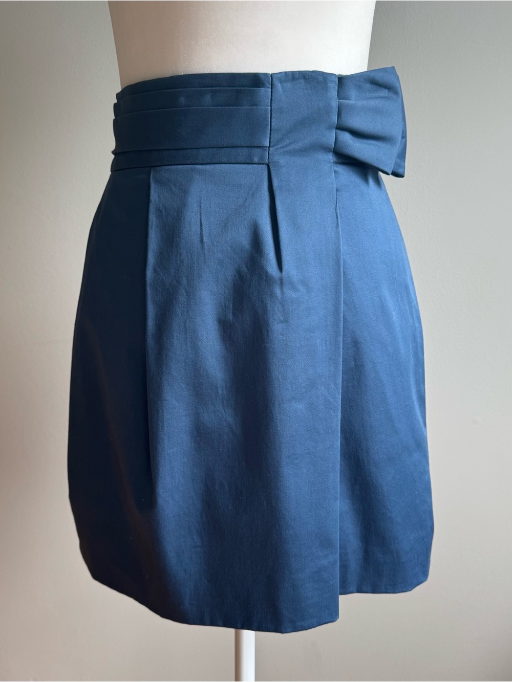 BCBG MAXAZRIA Navy A-Line High Waist Skirt with Waist Detail NWOT